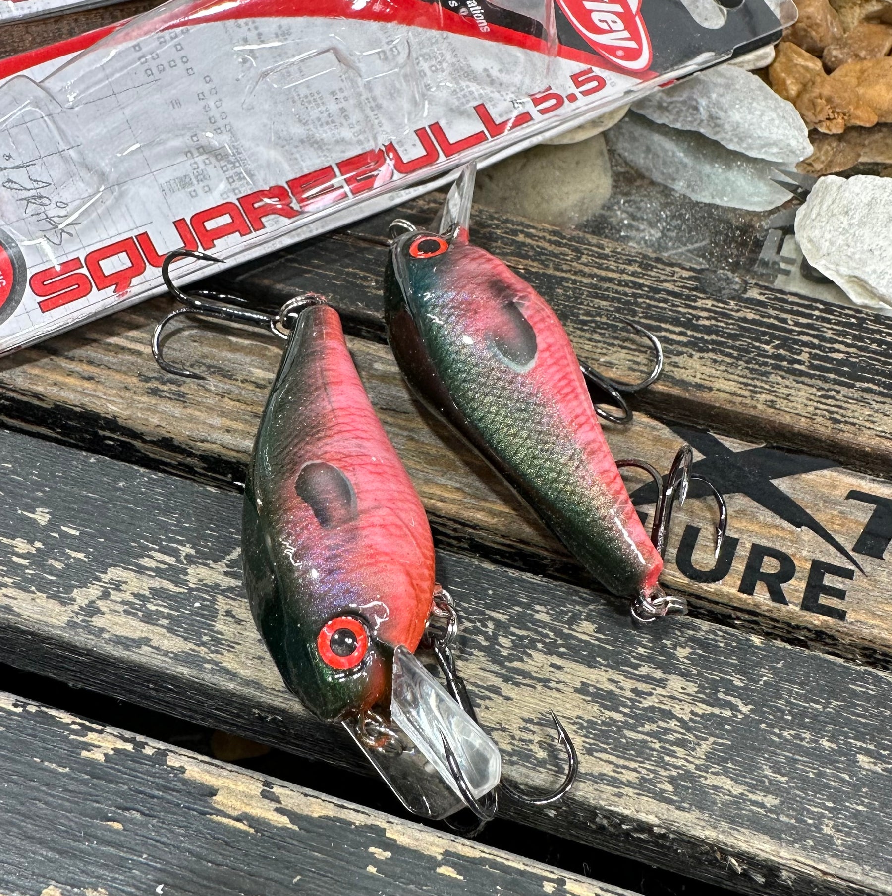 **NEW *2 LURES * BERKLEY SQUAREBULL - RED DEMONGILL