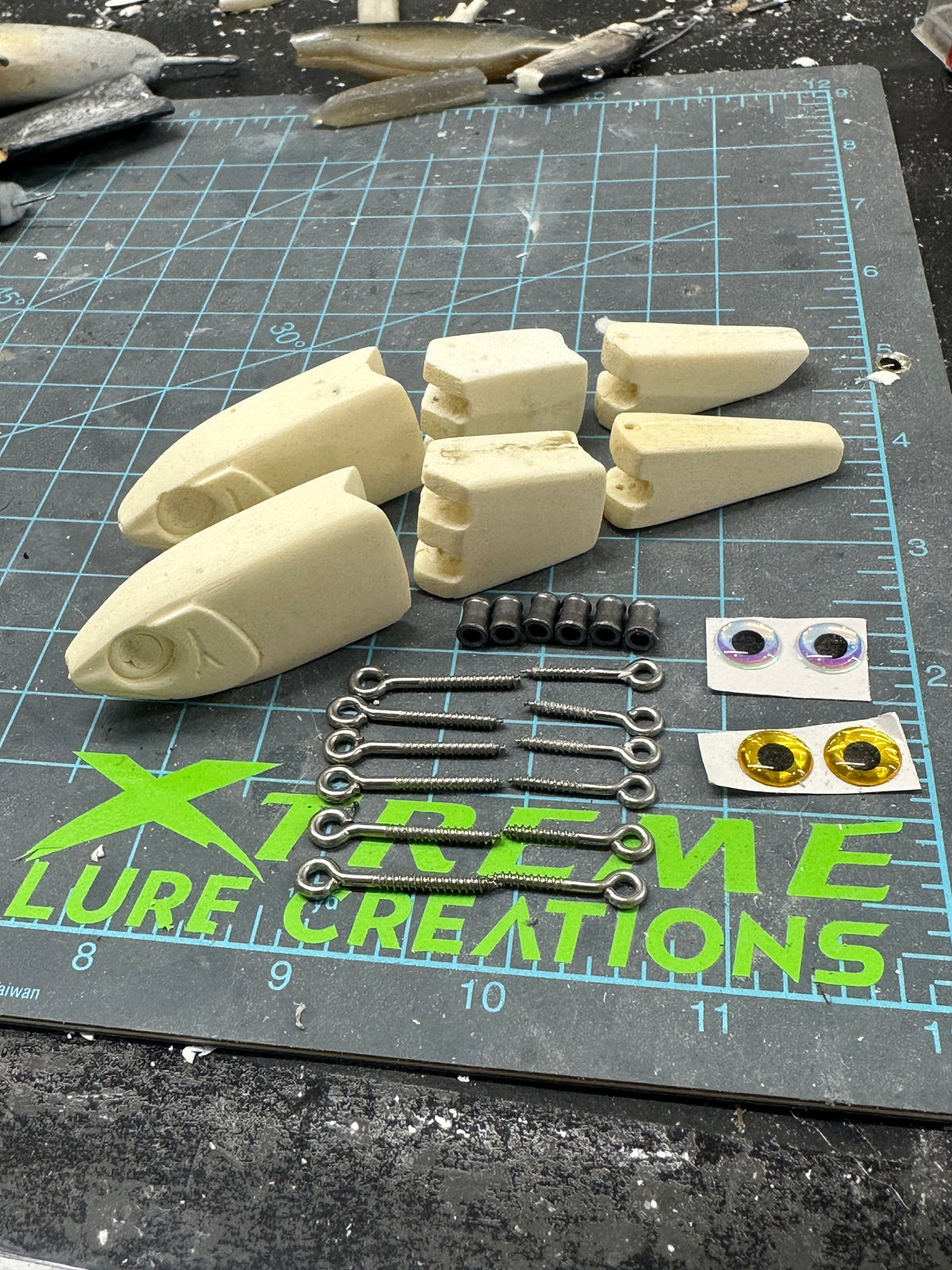 ** SWIMBAIT DIY KIT ** 2 ORIGINAL 44 MAG V1 - (S) HOOKTAIL